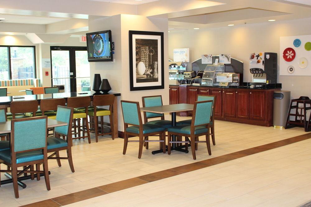 Holiday Inn Express & Suites Mobile West I-10 By Ihg Tillmans Corner Extérieur photo