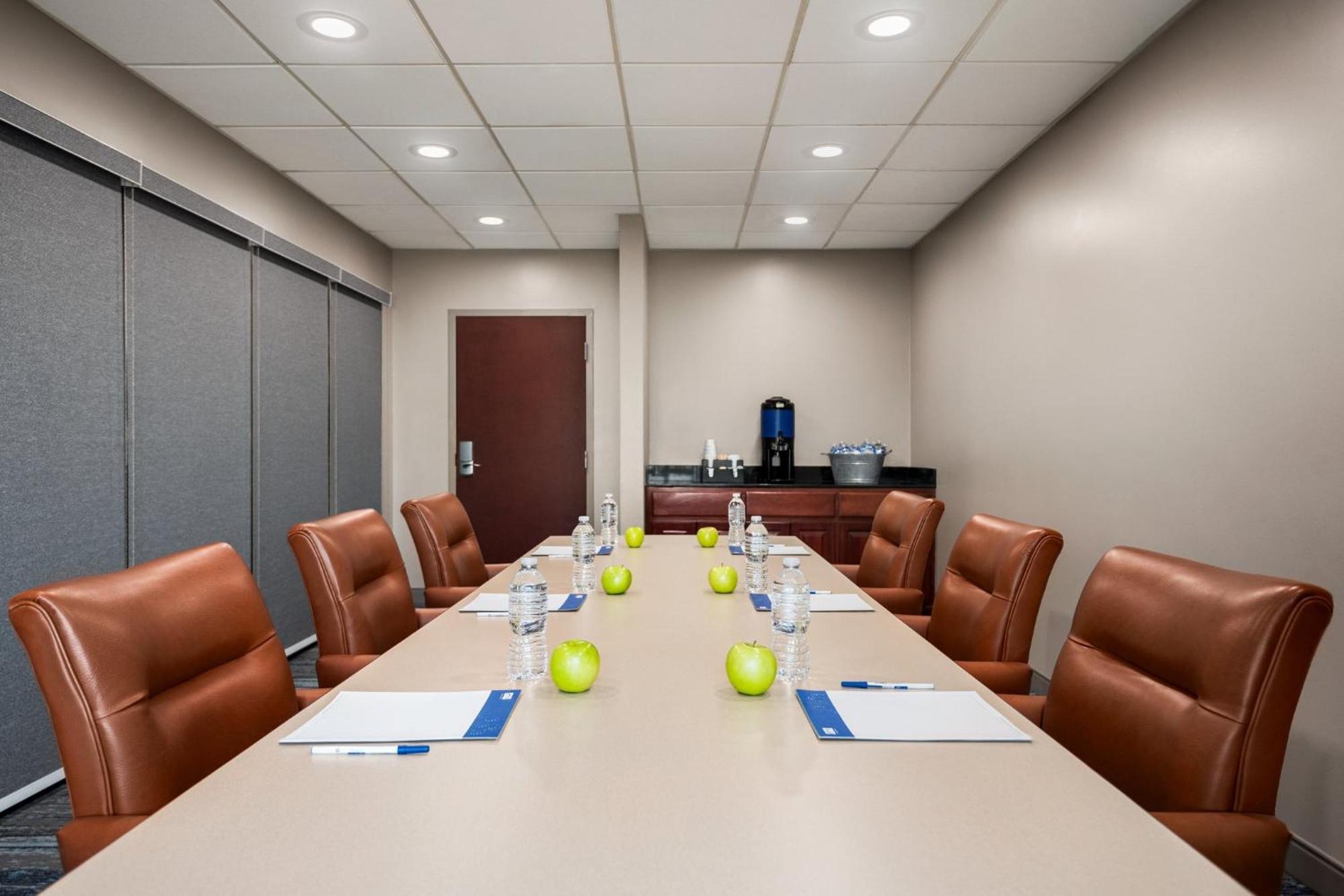 Holiday Inn Express & Suites Mobile West I-10 By Ihg Tillmans Corner Extérieur photo